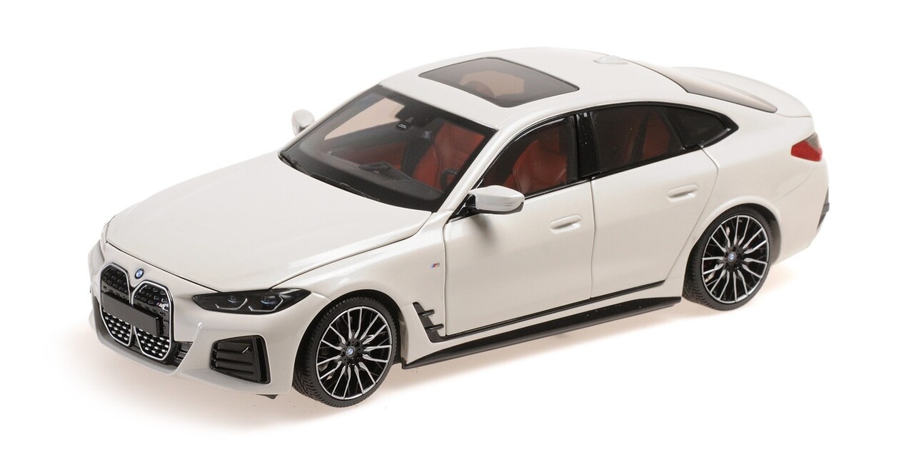 BMW BMW i4 2022 - 1:18 - Minichamps BMW BMW i4 2022 - 1:18 - Minichamps