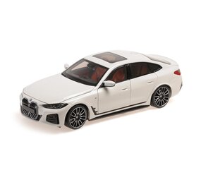 BMW BMW i4 2022 - 1:18 - Minichamps