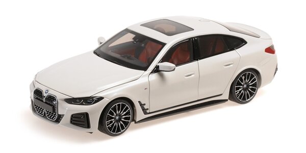 BMW BMW i4 2022 - 1:18 - Minichamps BMW BMW i4 2022 - 1:18 - Minichamps