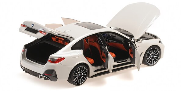 BMW BMW i4 2022 - 1:18 - Minichamps BMW BMW i4 2022 - 1:18 - Minichamps
