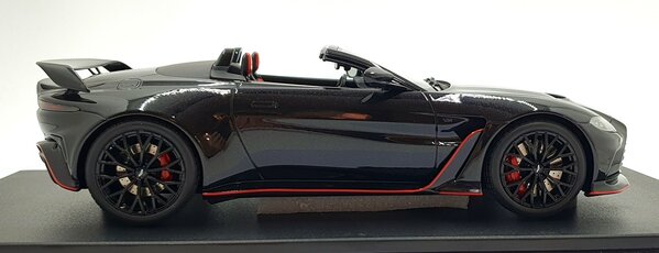 Aston Martin Aston Martin V12 Vantage Roadster 2023 - 1:18 - GT Spirit Aston Martin Aston Martin V12 Vantage Roadster 2023 - 1:18 - GT Spirit