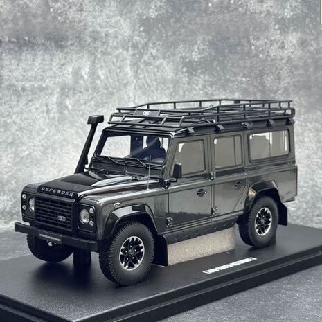 Land Rover Land Rover Defender 110 SW Adventure Edition 2016 - 1:18 - GT Spirit Land Rover Land Rover Defender 110 SW Adventure Edition 2016 - 1:18 - GT Spirit