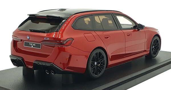 BMW BMW M5 Touring 2025 - 1:18 - GT Spirit BMW BMW M5 Touring 2025 - 1:18 - GT Spirit