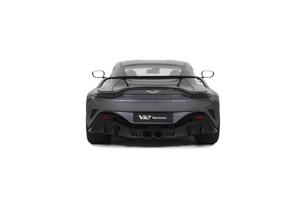 Aston Martin Aston Martin Vantage V12 2023 - 1:18 - GT Spirit Aston Martin Aston Martin Vantage V12 2023 - 1:18 - GT Spirit