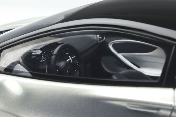 McLaren McLaren Artura 2023 - 1:18 - GT Spirit McLaren McLaren Artura 2023 - 1:18 - GT Spirit