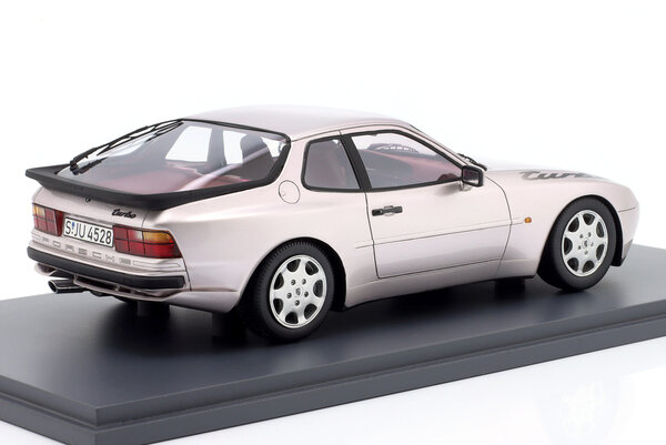 Porsche Porsche 944 Turbo S - 1:18 - Schuco / Spark
