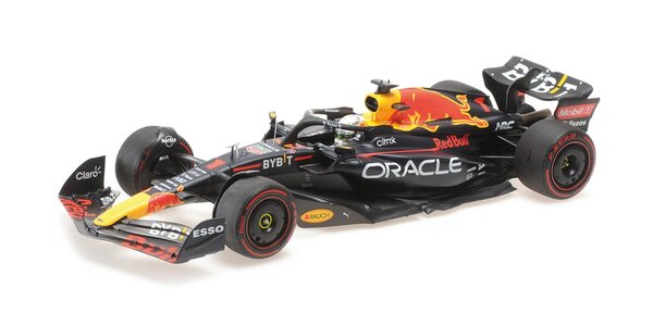 Formule 1 Oracle Red Bull Racing RB18 #1 Winner Hungarian GP 2022 - 1:18 - Minichamps Formule 1 Oracle Red Bull Racing RB18 #1 Winner Hungarian GP 2022 - 1:18 - Minichamps