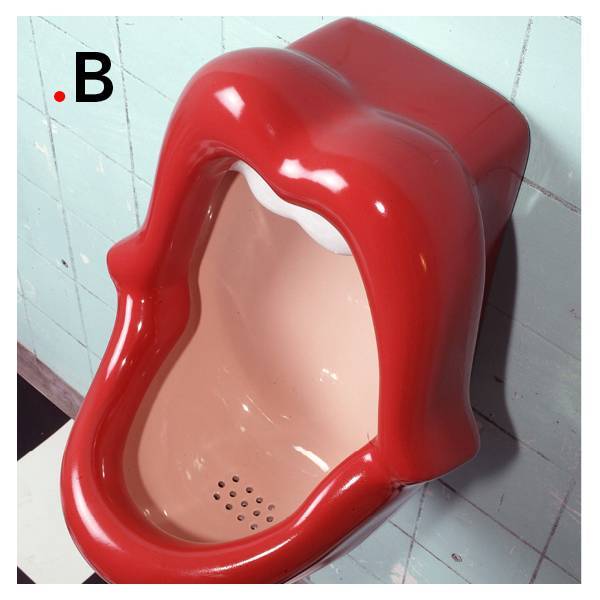 Bathroom Mania porcelain kisses urinal | back-inlet