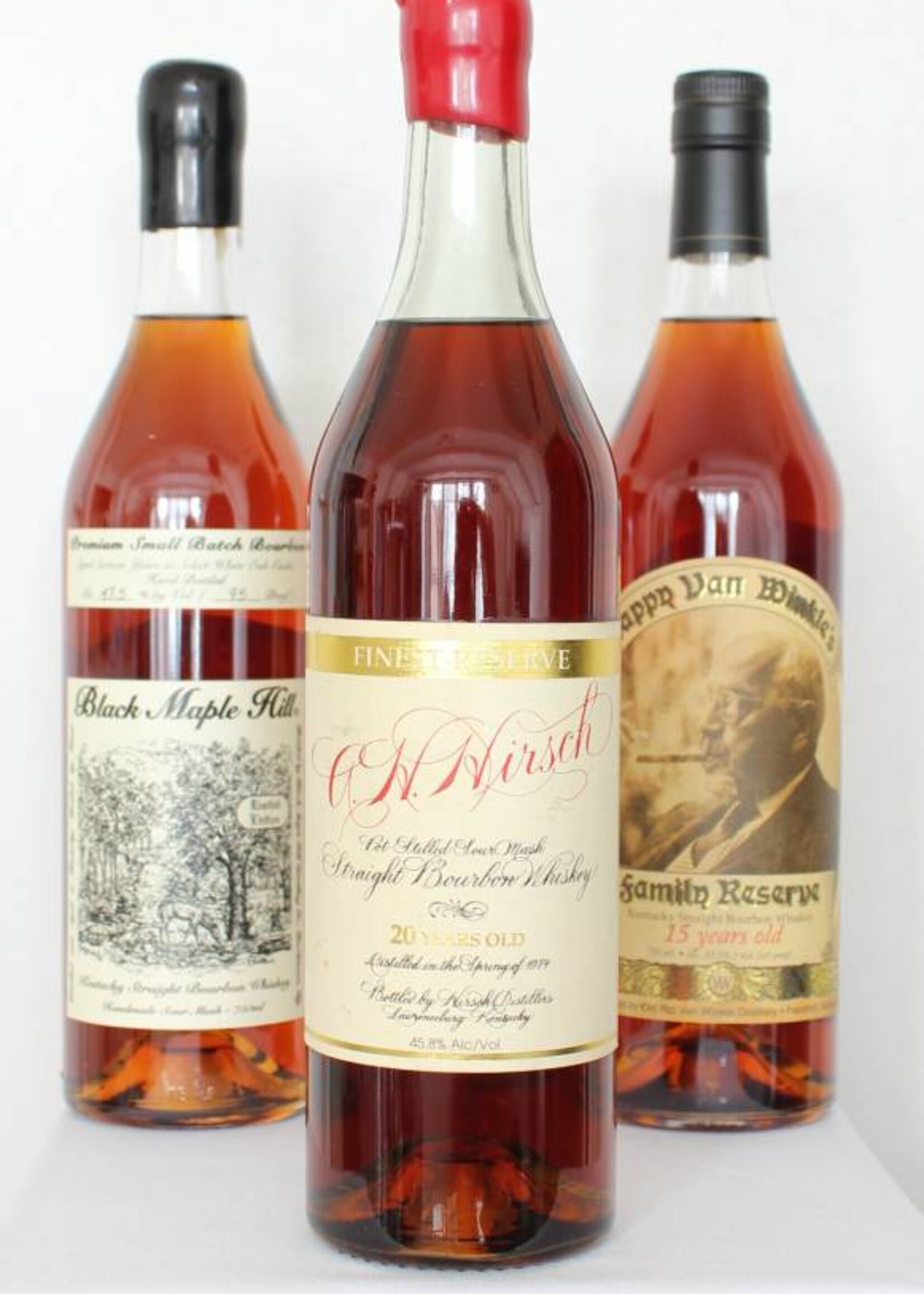 A.H. Hirsch A.H. Hirsch 20 jaar oud Spring 1974 Straight Bourbon Whiskey Red Wax 45.8%