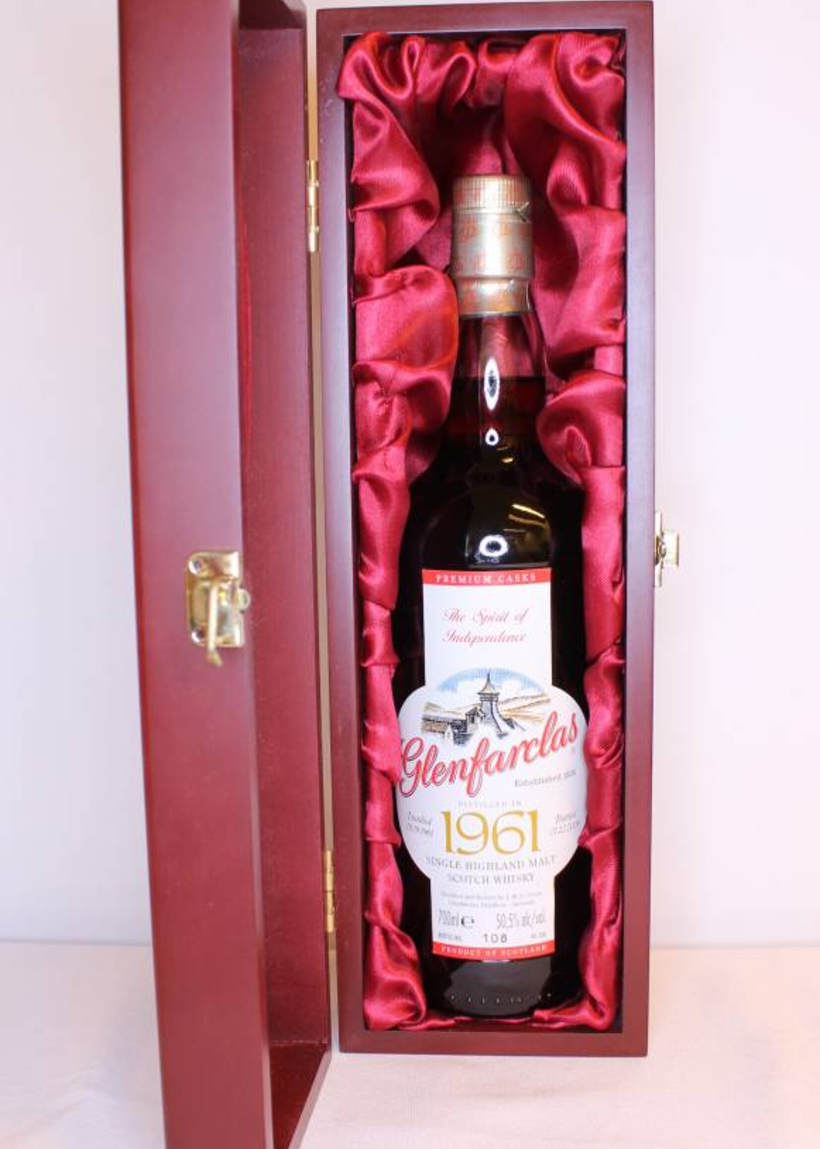 Glenfarclas Glenfarclas 48 Years Old 1961 2009 Premium Casks - Cask 3052 & 2053 50.5%