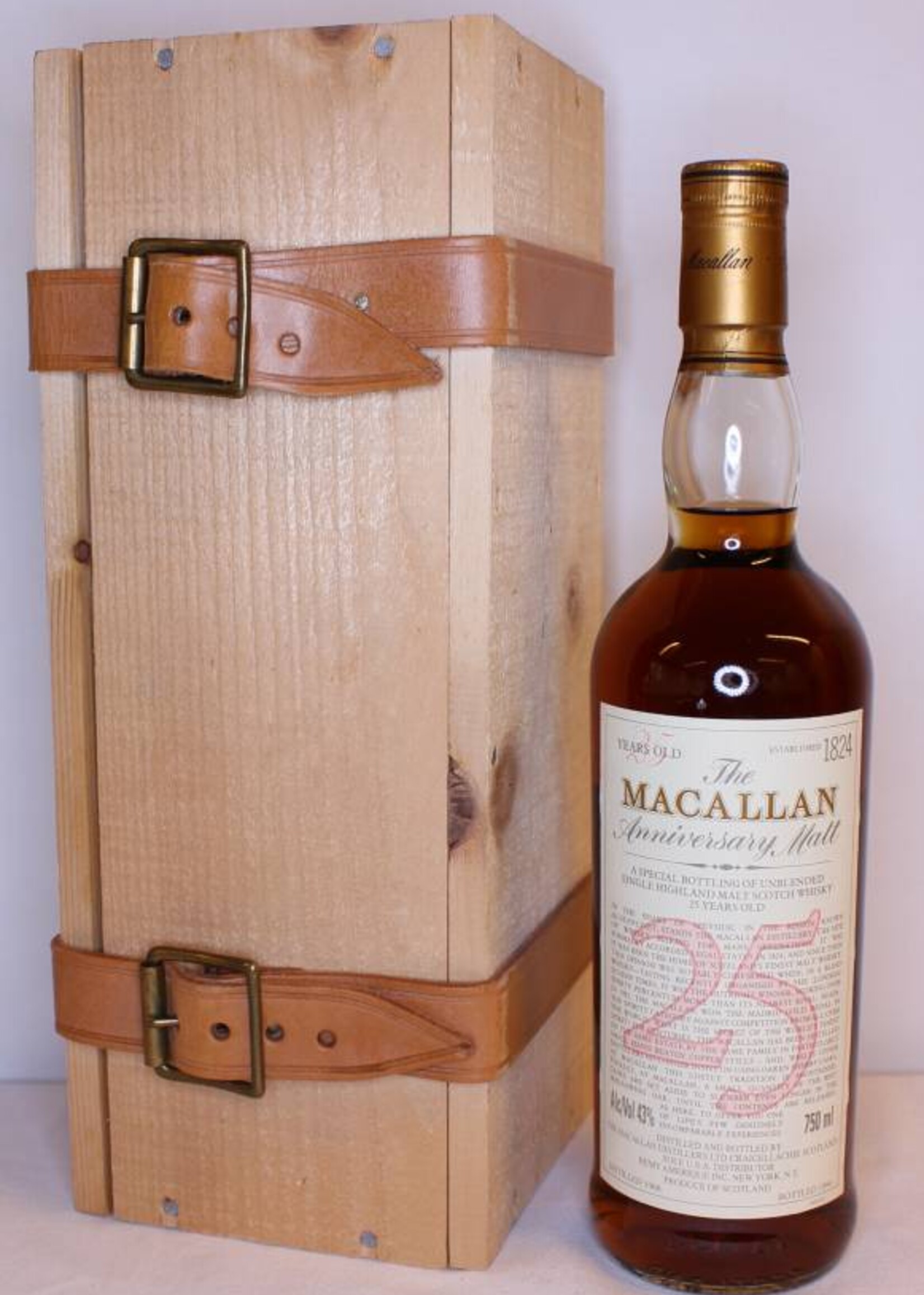 The Macallan Macallan 25 Years Old 1968 1994 The Anniversary Malt 43% (in OWC)