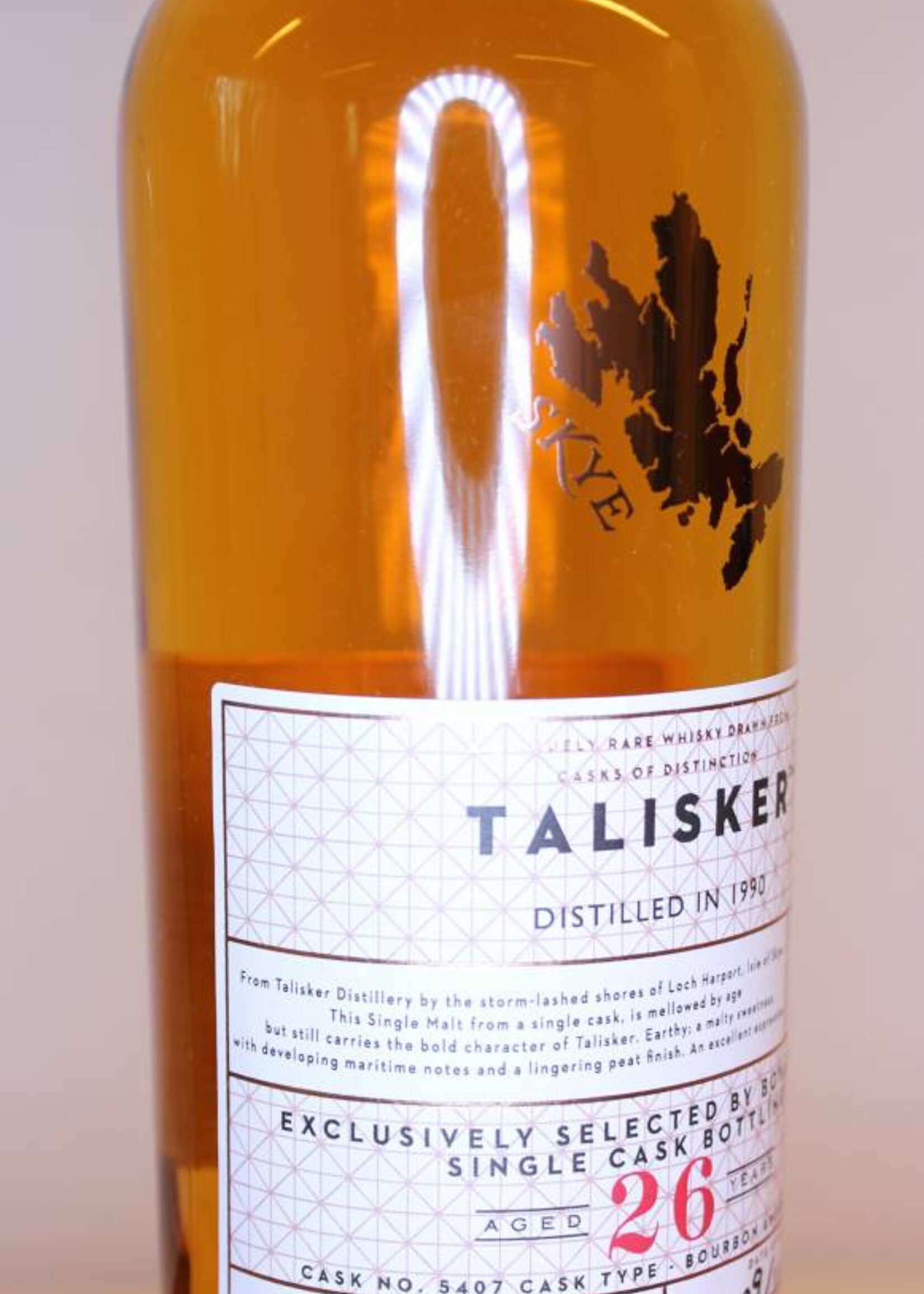 Lagavulin Lagavulin 23 Years Old 1992 2016 55.7% and Talisker 26 Years Old 1990 2016 53.3% (set)