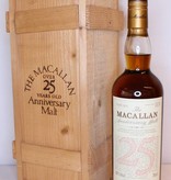 Macallan Macallan 25 Years Old 1974 1999 The Anniversary Malt 43% (in OWC)