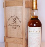 Macallan Macallan 25 Years Old 1968 1993 The Anniversary Malt 43% (in OWC)