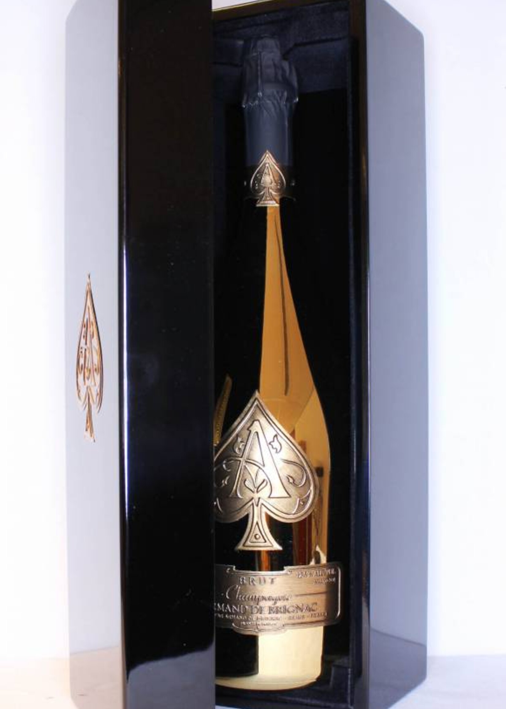Armand de Brignac Armand de Brignac Gold Champagne Brut 12.5% 1,5L Magnum - in luxury case (1500 ml)