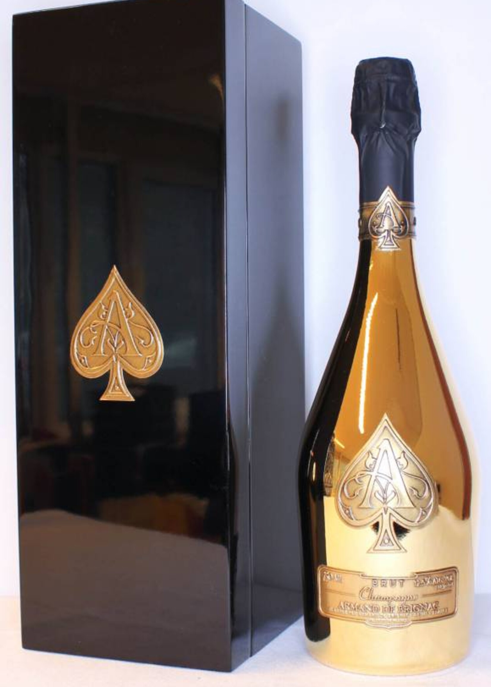 Armand de Brignac Armand de Brignac Gold Champagne Brut 12.5% 30L Melchizedek - in luxury case (30.000 ml)