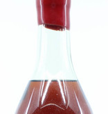 A.H. Hirsch A.H. Hirsch 20 Years Old Spring 1974 Straight Bourbon Whiskey Red Wax 45.8%