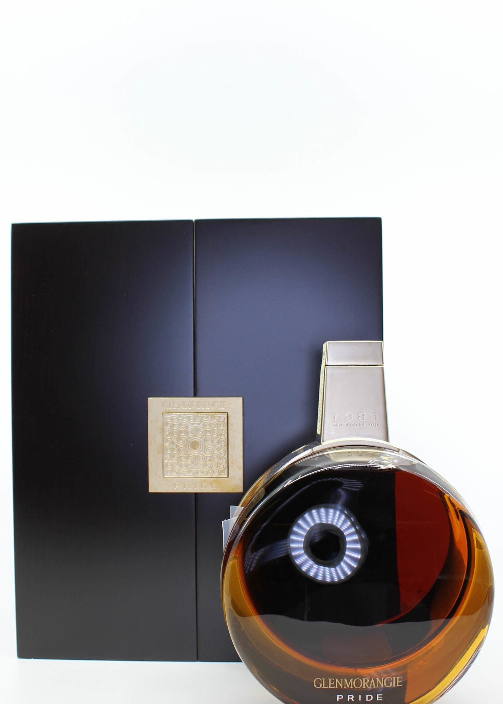 Glenmorangie Glenmorangie Pride 28 Years Old 1981 2010 - Baccarat Crystal Decanter 56.7%