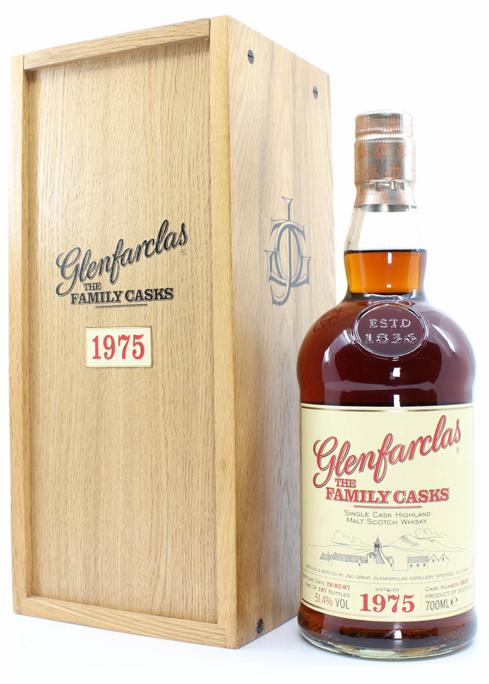 Glenfarclas Glenfarclas 31 Years Old 1975 2007  Cask 5038 - The Family Casks 51.4%