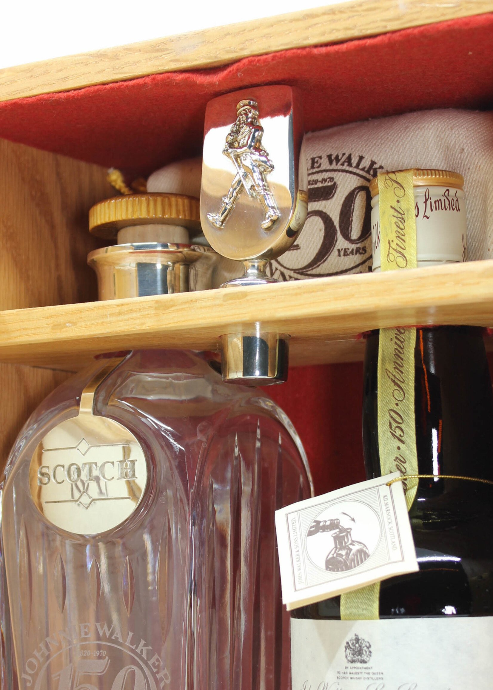 Johnnie Walker Johnnie Walker 150th Anniversary (1820-1970) - Bottled 1985 43% 750ml