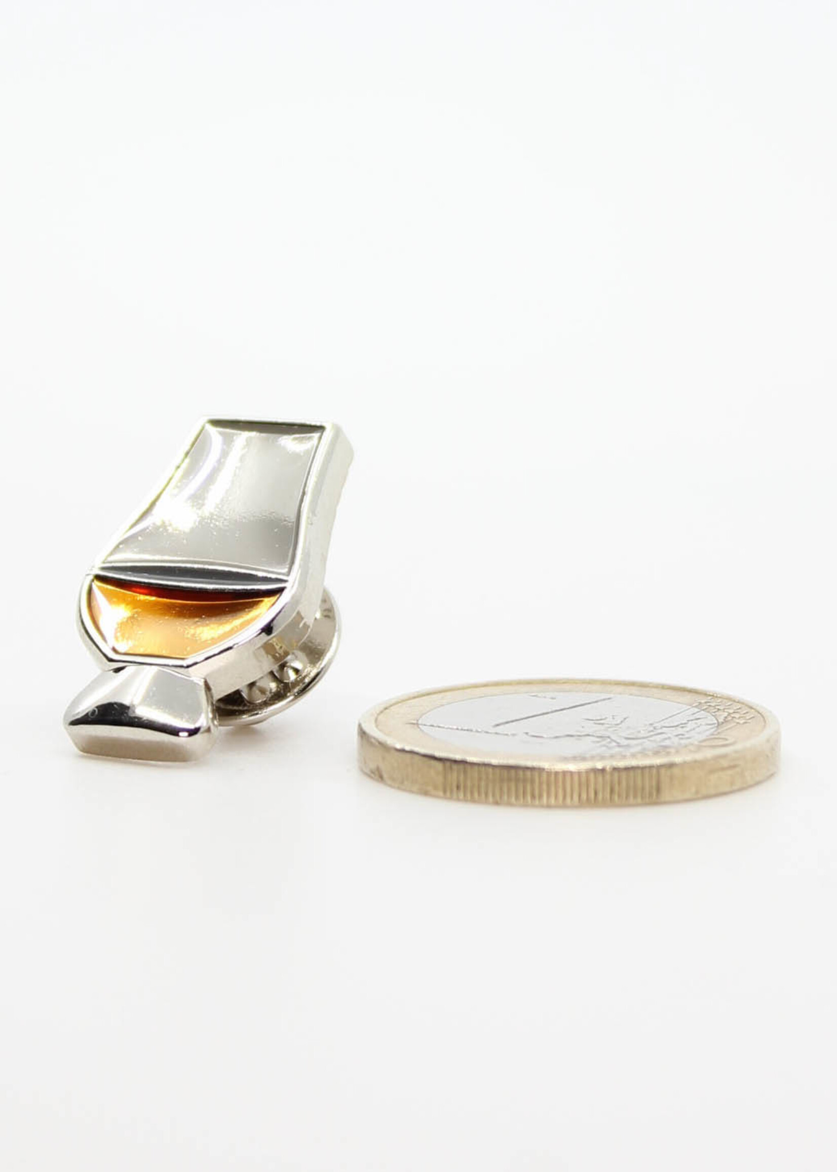 Whisky glass Traditional luxury whisky glass badge accessory