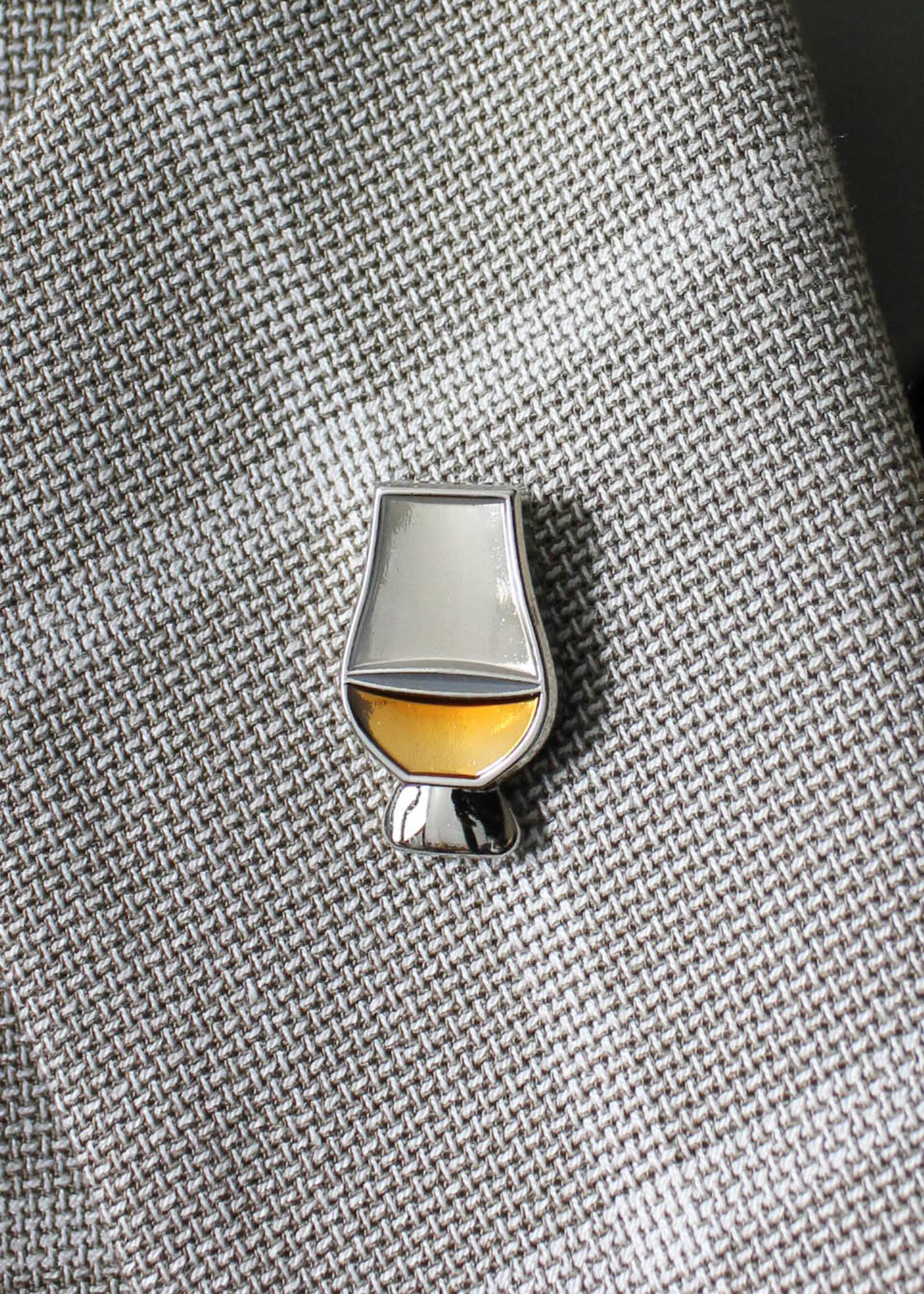Whisky glass Traditional luxury whisky glass badge accessory
