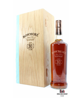 Bowmore Bowmore 30 Years Old 1989 2020 45.3% (1 of 2580) - Full Set