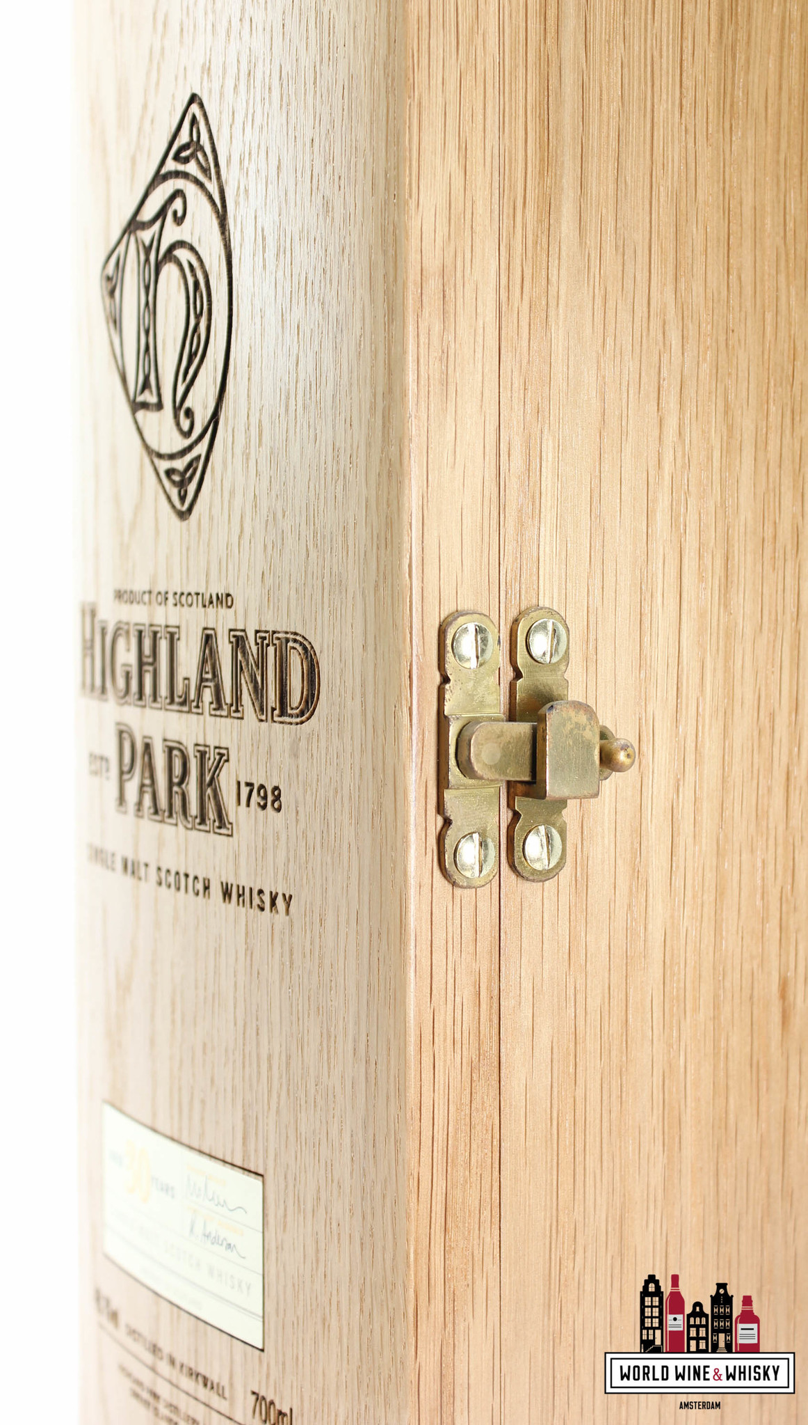 Highland Park Highland Park 30 Years Old 48.1% (in luxury wooden case)