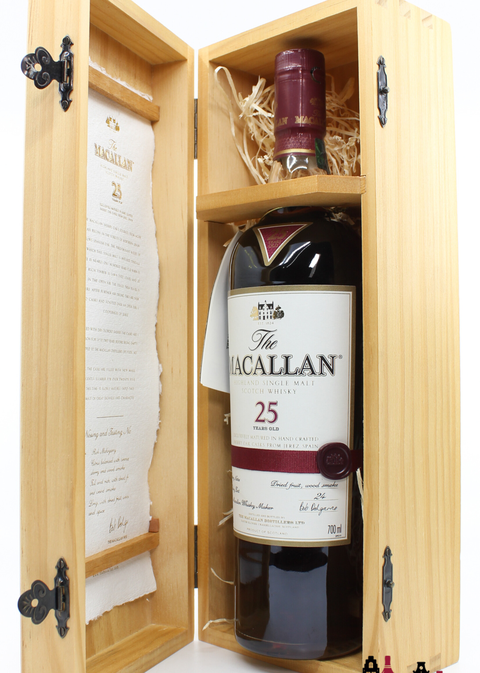 The Macallan Macallan 25 Years Old 2011 - Sherry Oak Casks from Jerez 43%
