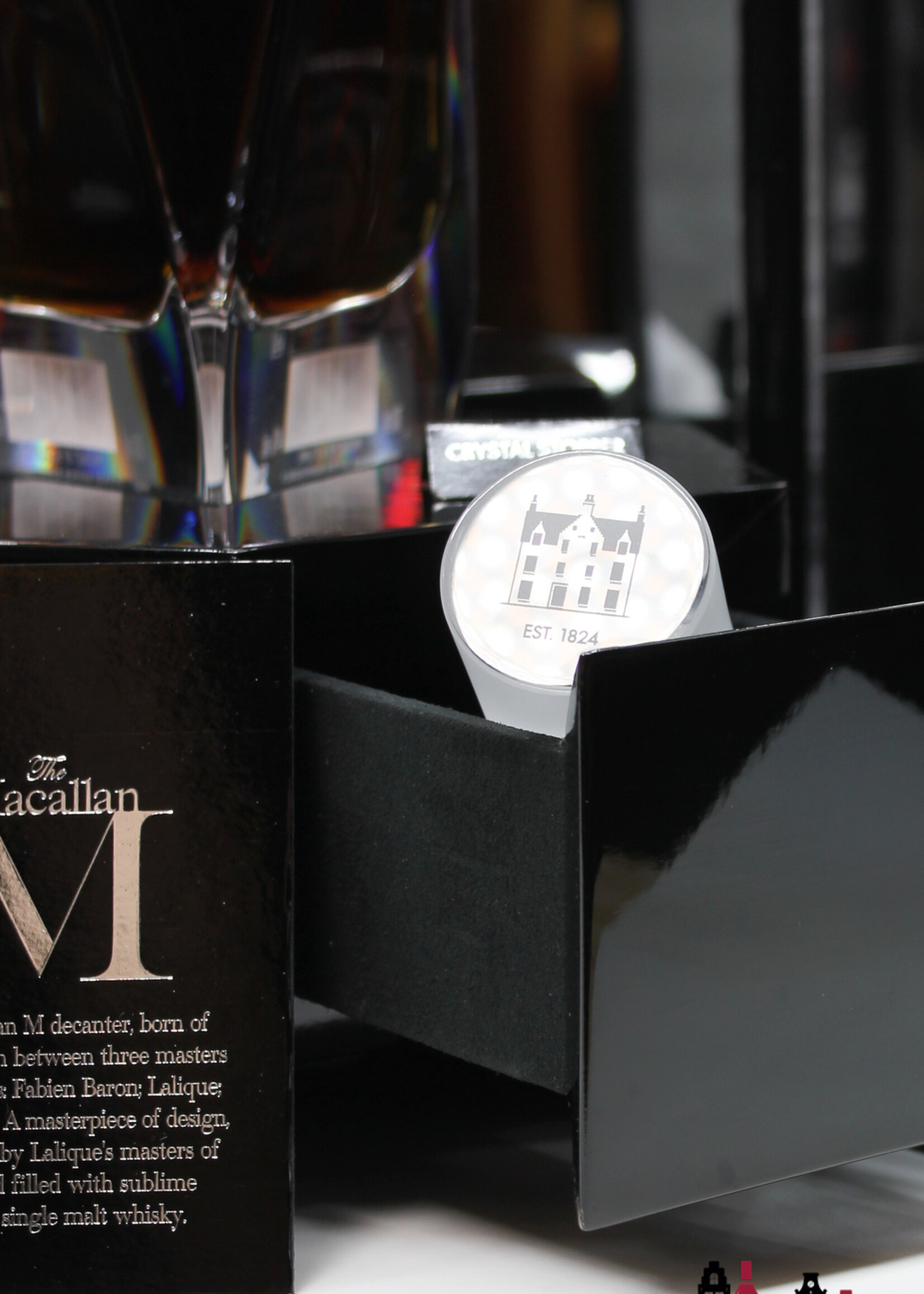 The Macallan Macallan M Decanter 2015 - MMXV - Lalique Crystal France 44% - full set (1 of 2746)
