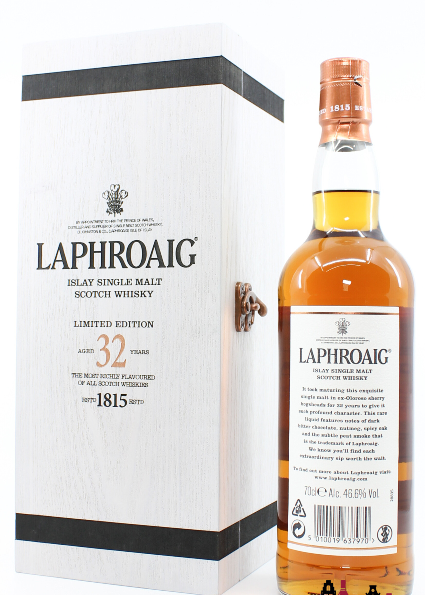 Laphroaig Laphroaig 32 Years Old 2015 - Limited Edition 46.6% (1 of 5880)