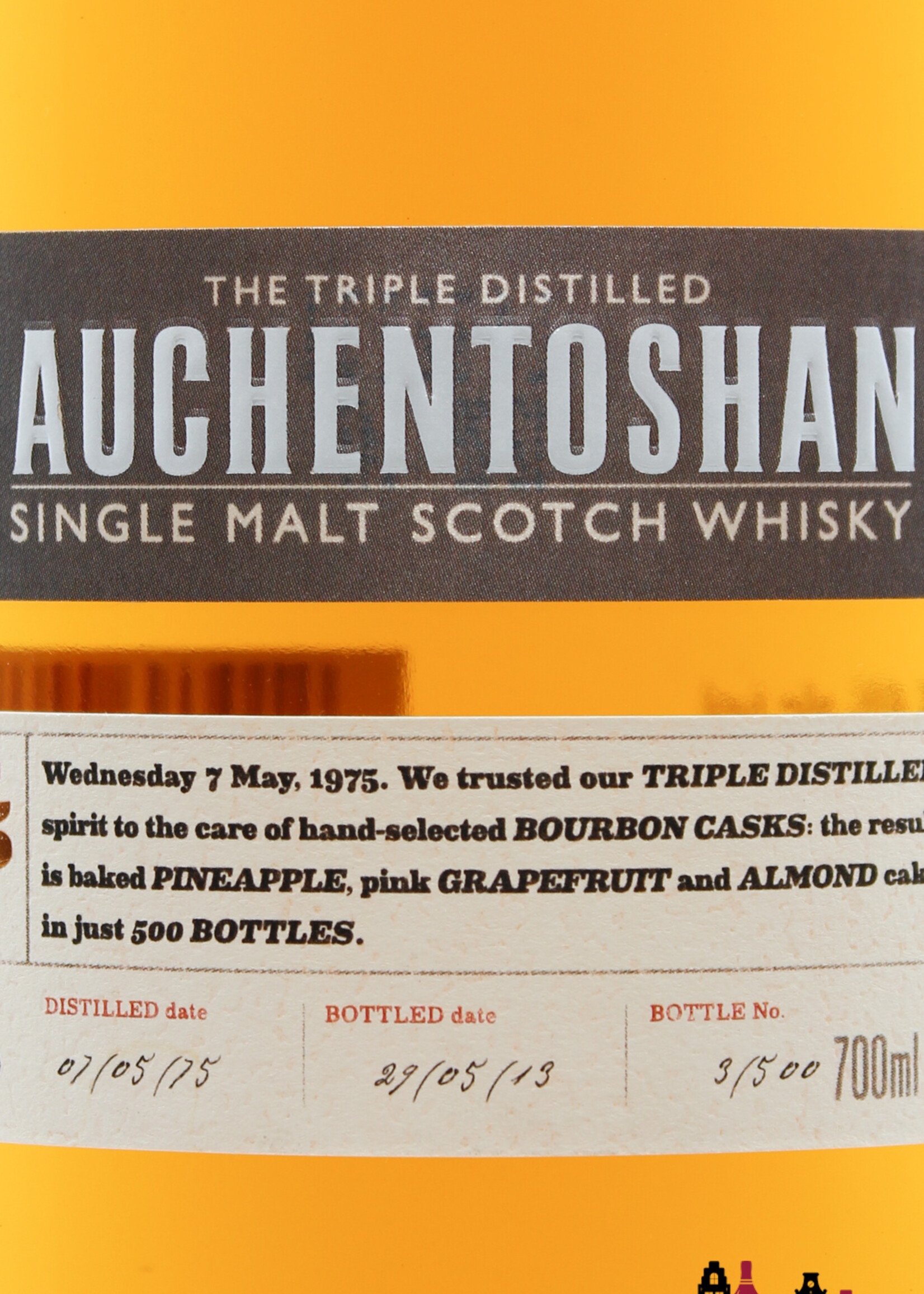 Auchentoshan Auchentoshan 38 Years Old 1975 2013 - Limited Edition - Travel Retail Exclusive 45.6% (1 of 500)