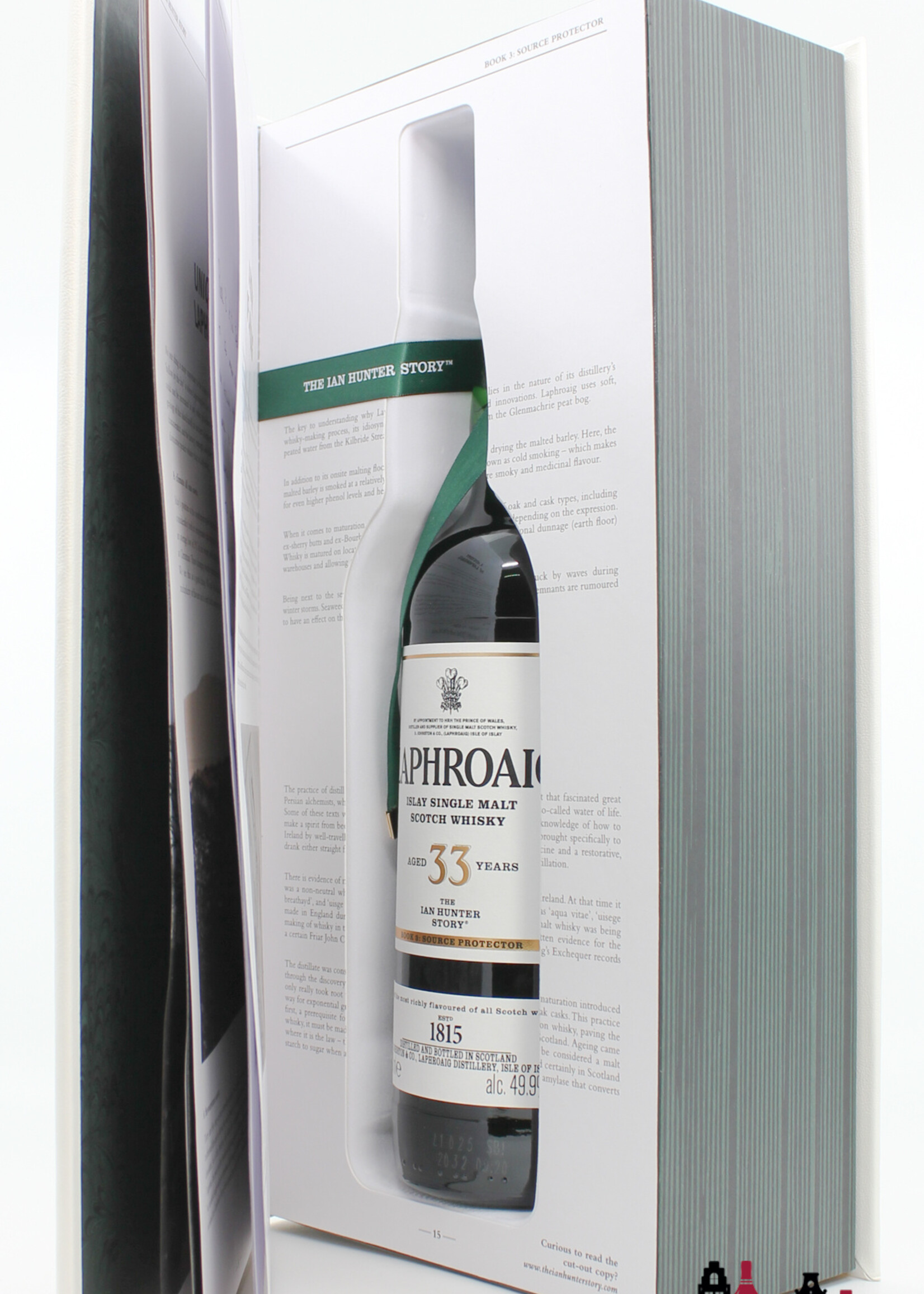 Laphroaig Laphroaig 33 Years Old 1987 2021 - The Ian Hunter Story - Book 3: Source Protector 49.9% (1 of 4800)