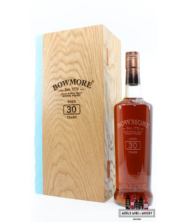 Bowmore Bowmore 30 Years Old - Edition 2021 (Bottled in 2020) 45.1% (1 of 2976) - Full Set