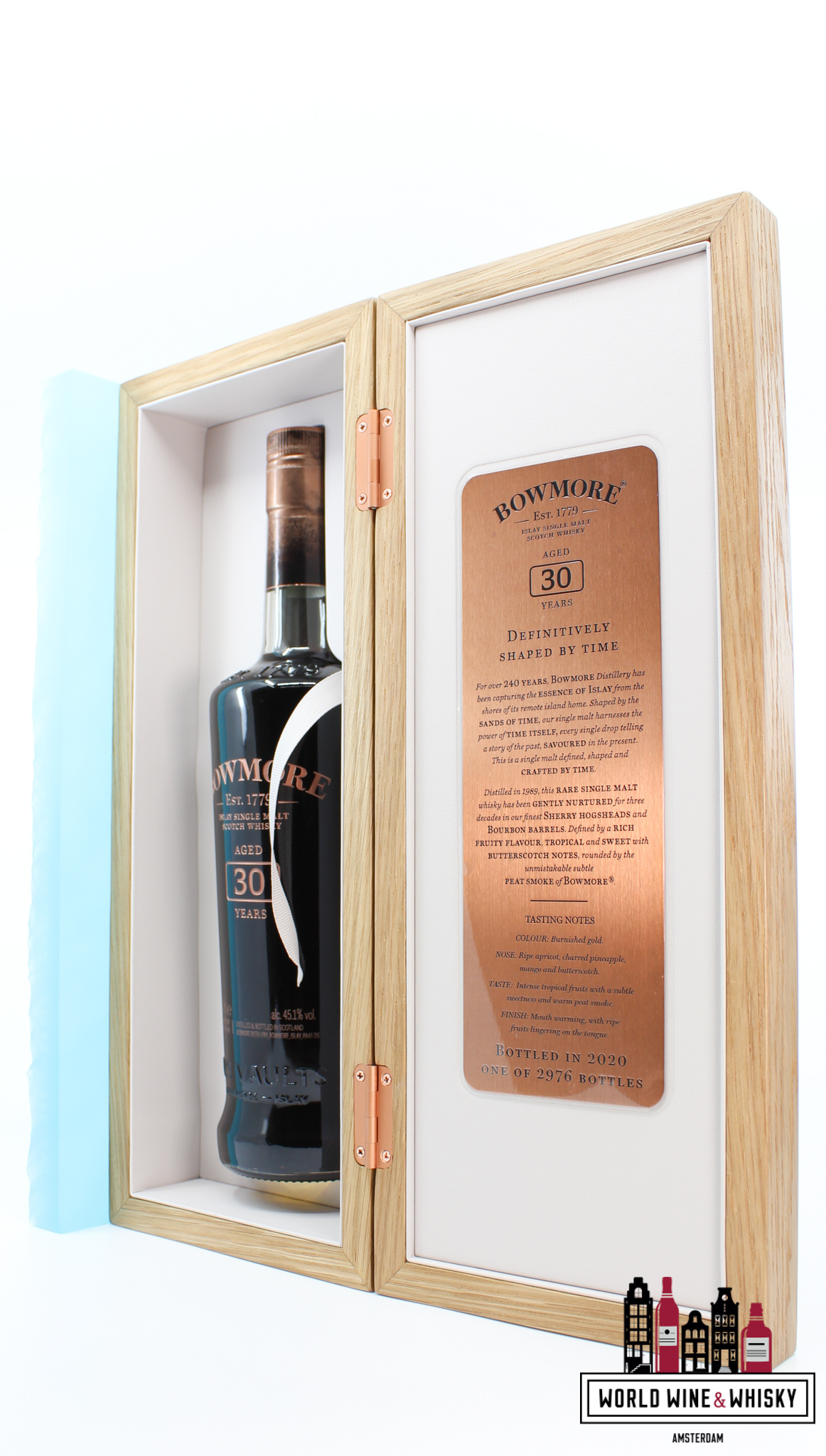 Bowmore Bowmore 30 Years Old - Edition 2021 (Bottled in 2020) 45.1% (1 of 2976) - Full Set