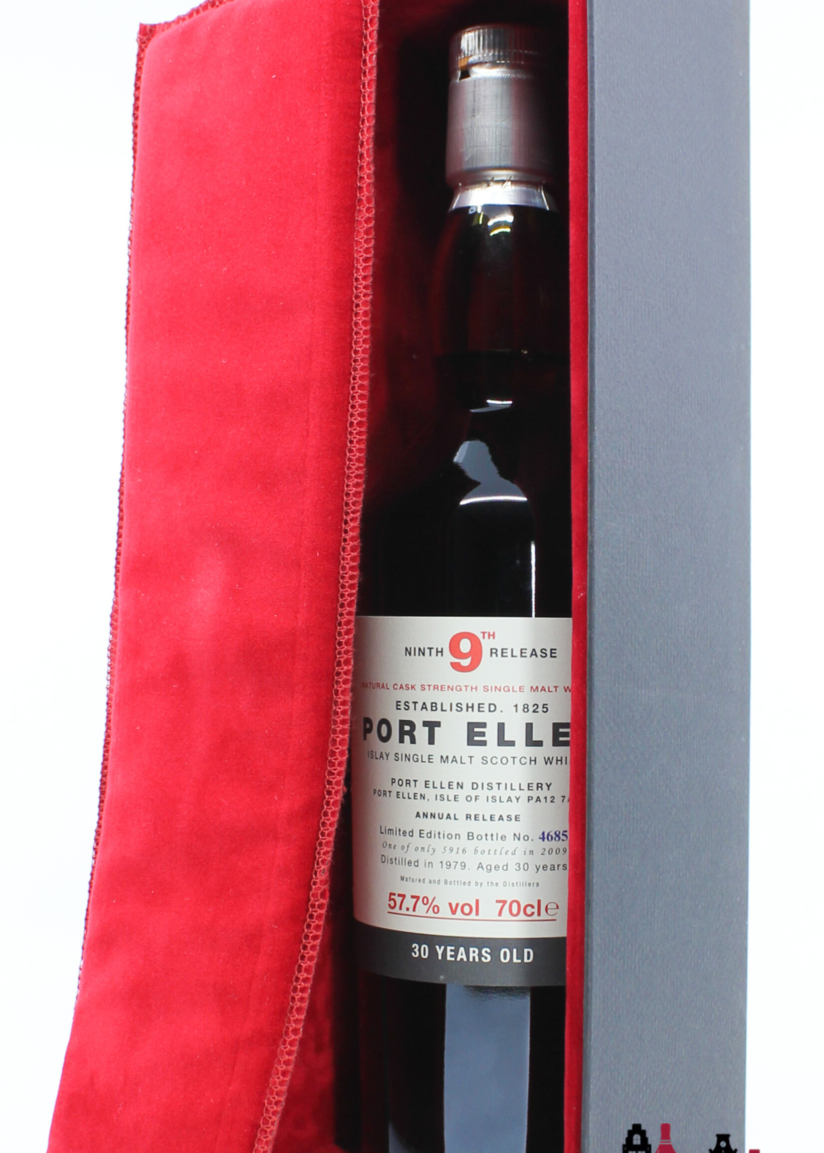 Port Ellen Port Ellen 30 Years Old 1979 2009 - 9th Release - 1 Of 5916 57.7% (Closed Distillery)
