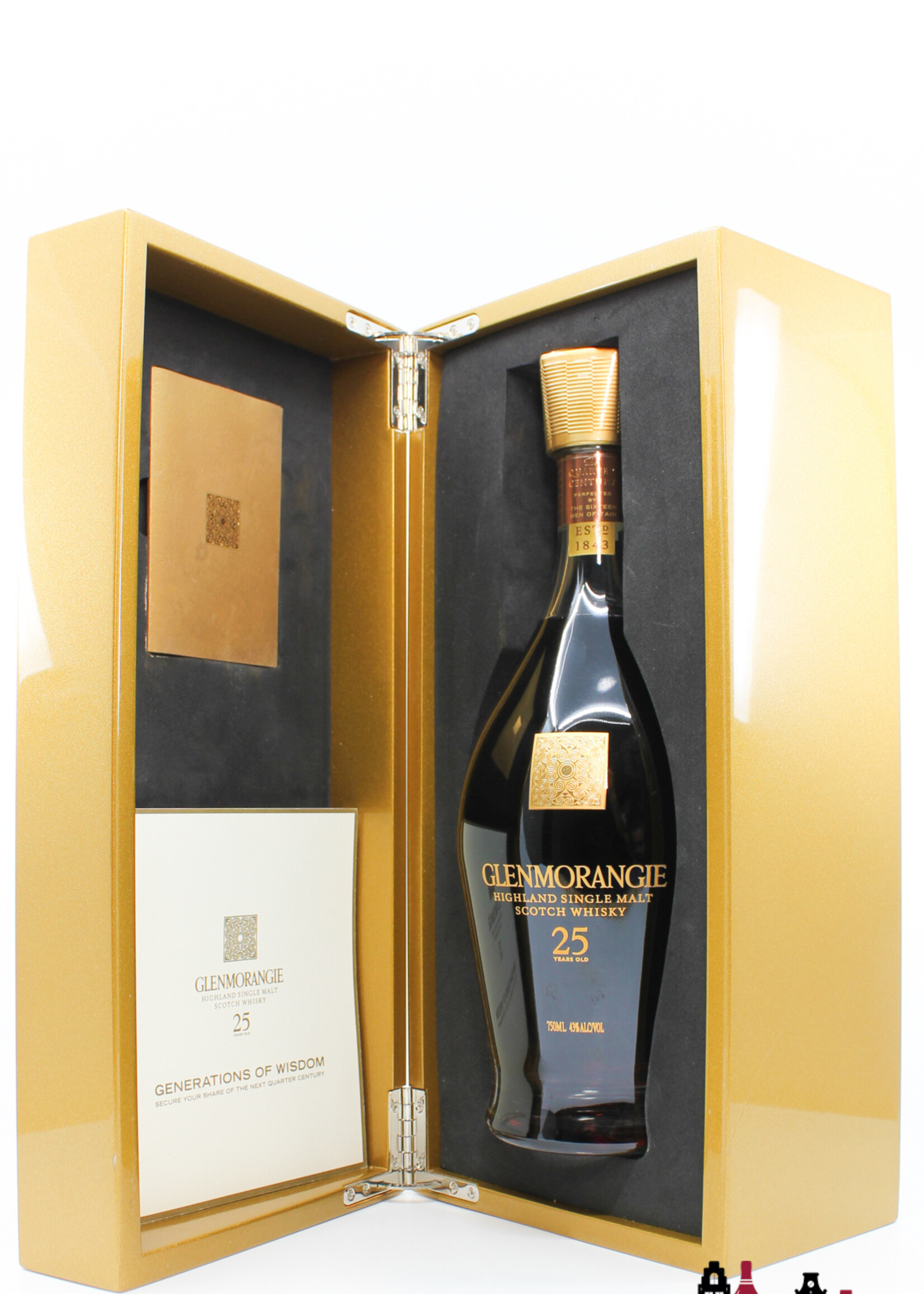 Glenmorangie Glenmorangie 25 Years Old 2007 - The Quarter Century by the Sixteen Men of Tain 43% 750ml (in luxury case)
