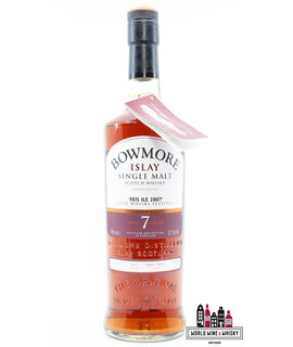 Bowmore Bowmore 7 Years Old 2000 2007 - Feis Ile 2007 Islay Whisky Festival 57.1% (1 of 700)