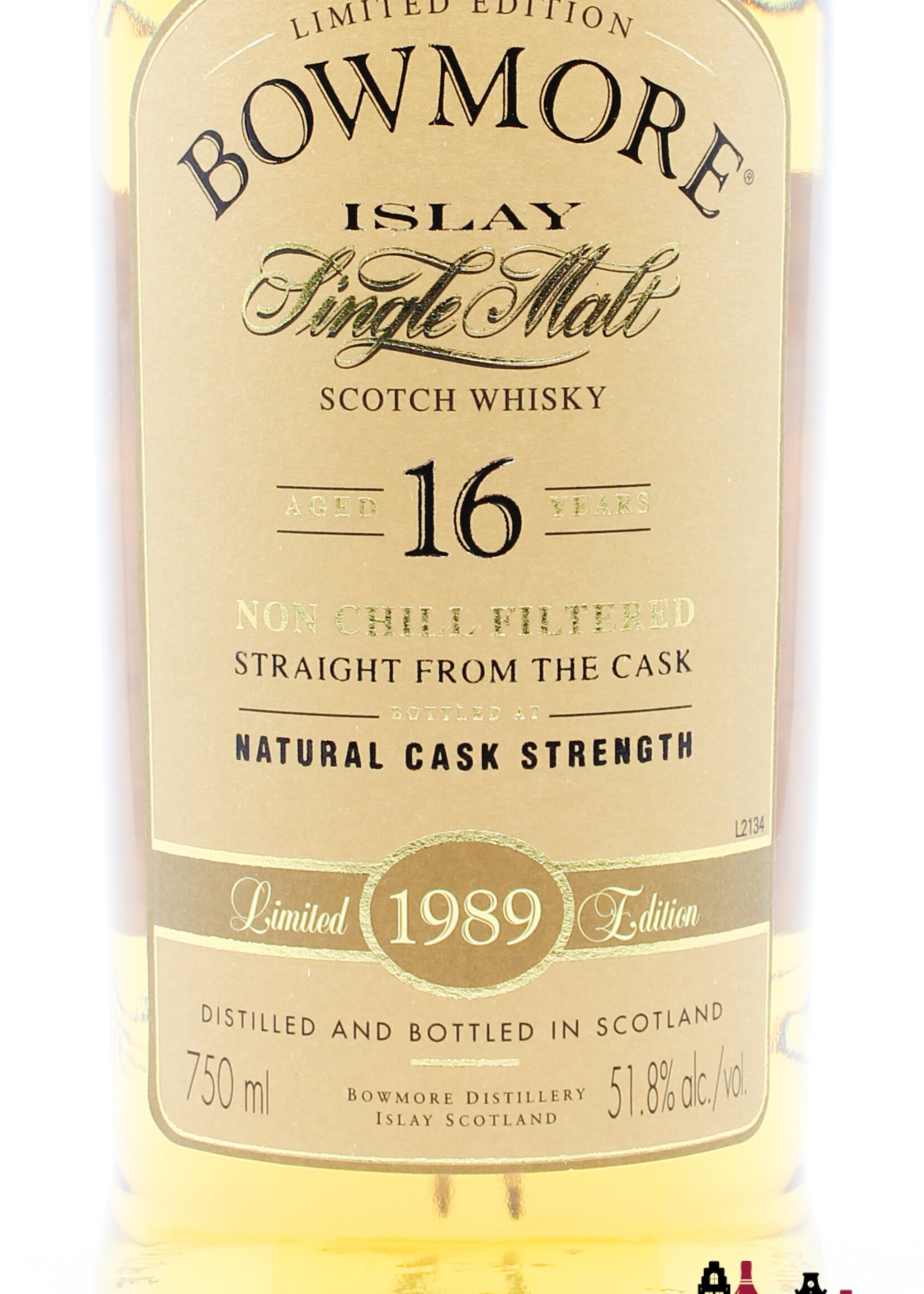 Bowmore Bowmore 16 Years Old 1989 2005 Limited Edition - Straight from the Cask 51.8% 750ml