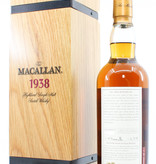 Macallan Macallan 31 Years Old 1938 1969 - Fine & Rare (Re-Bottled 2002) 43% (in luxury wooden case)