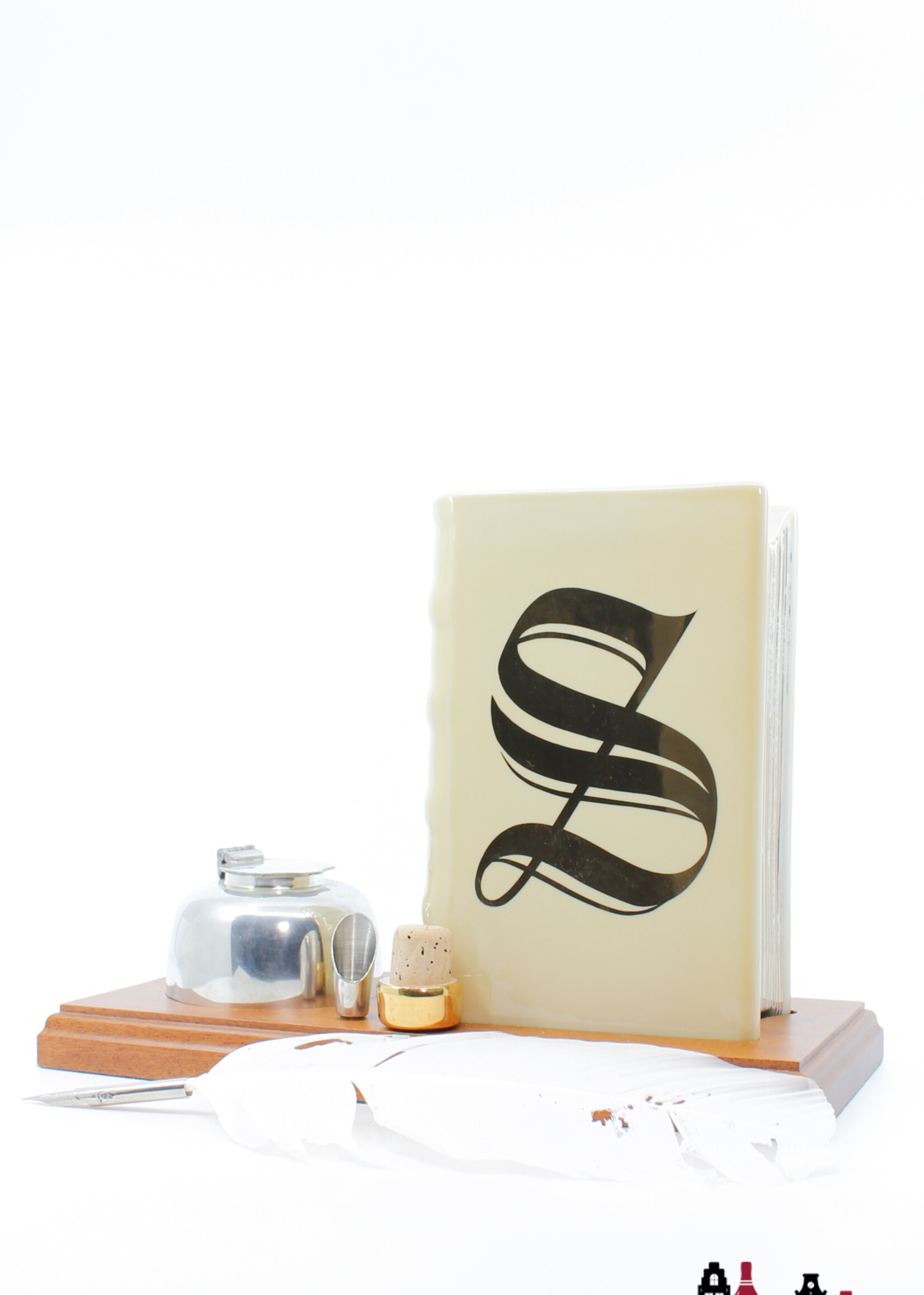 Glenrothes Glenrothes 12 Years Old 1982 - Ceramic Book - Signatory Vintage 43%