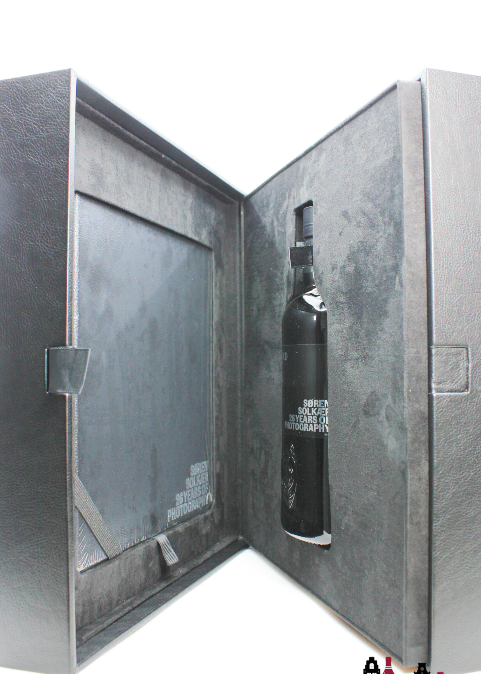 Highland Park Highland Park 26 Years Old 2019 - Søren Solkær 26 Years of Photography 40.5% (1 of 1100)