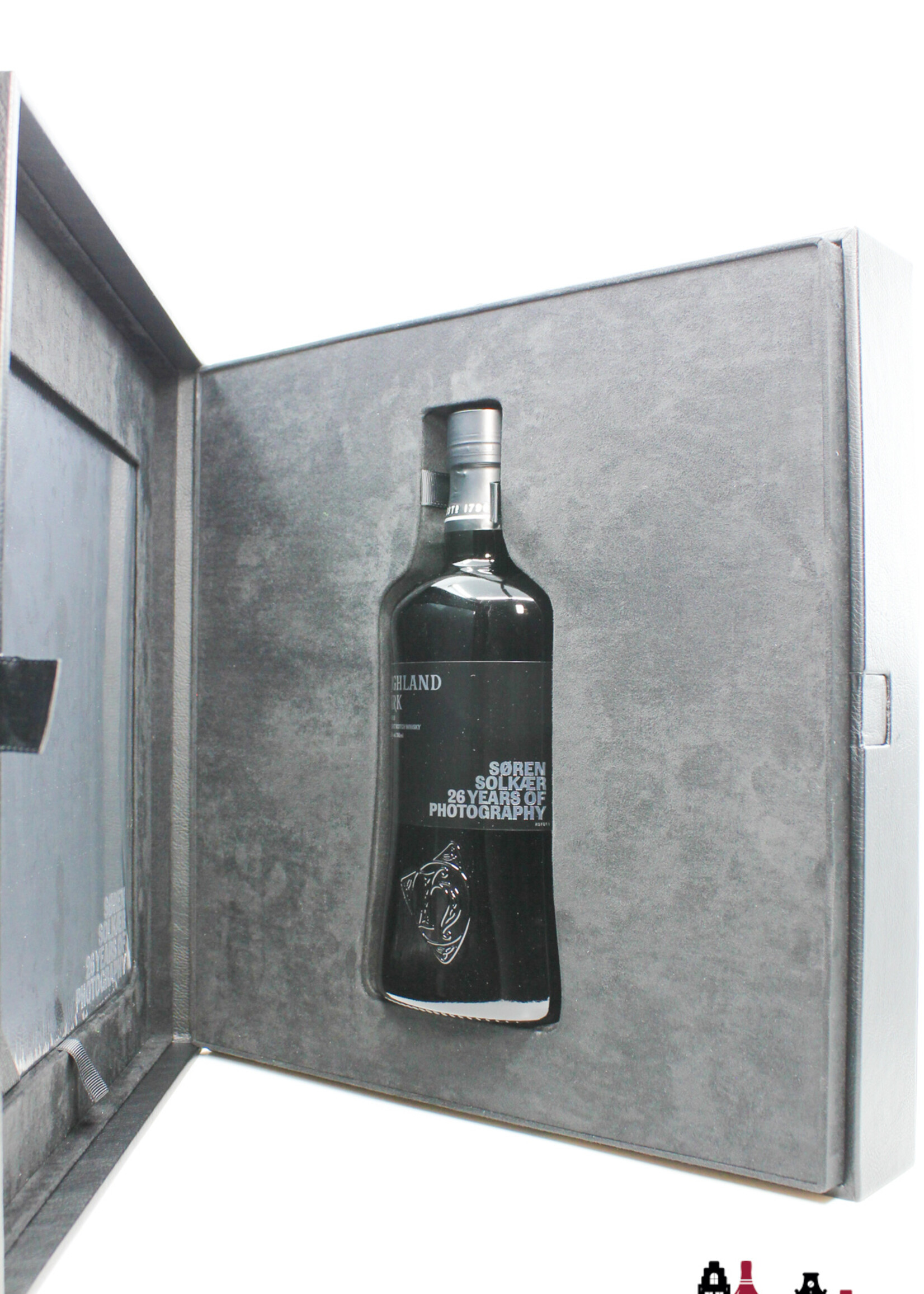 Highland Park Highland Park 26 Years Old 2019 - Søren Solkær 26 Years of Photography 40.5% (1 of 1100)