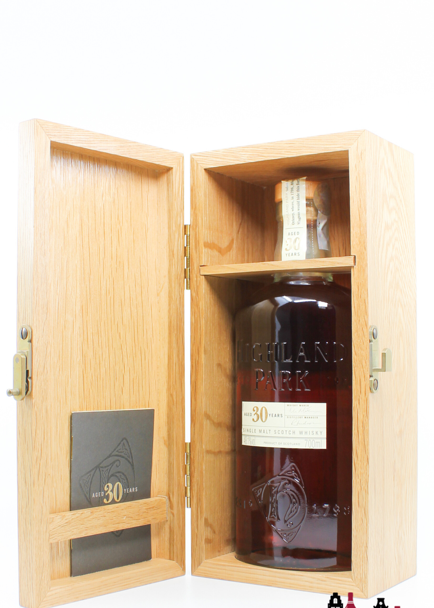 Highland Park Highland Park 30 Years Old 2006 48.1% (in the luxury wooden case)