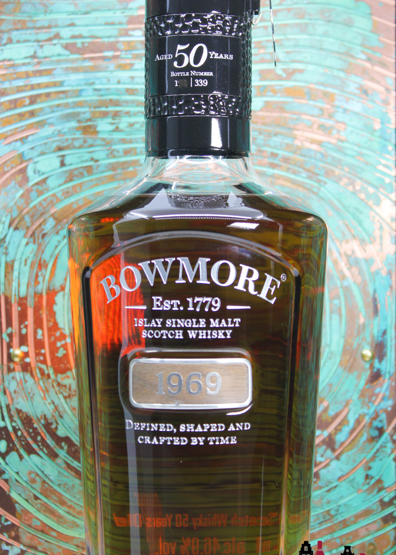 Bowmore Bowmore 50 Years Old 1969 2021 46.9% (1 of 339)