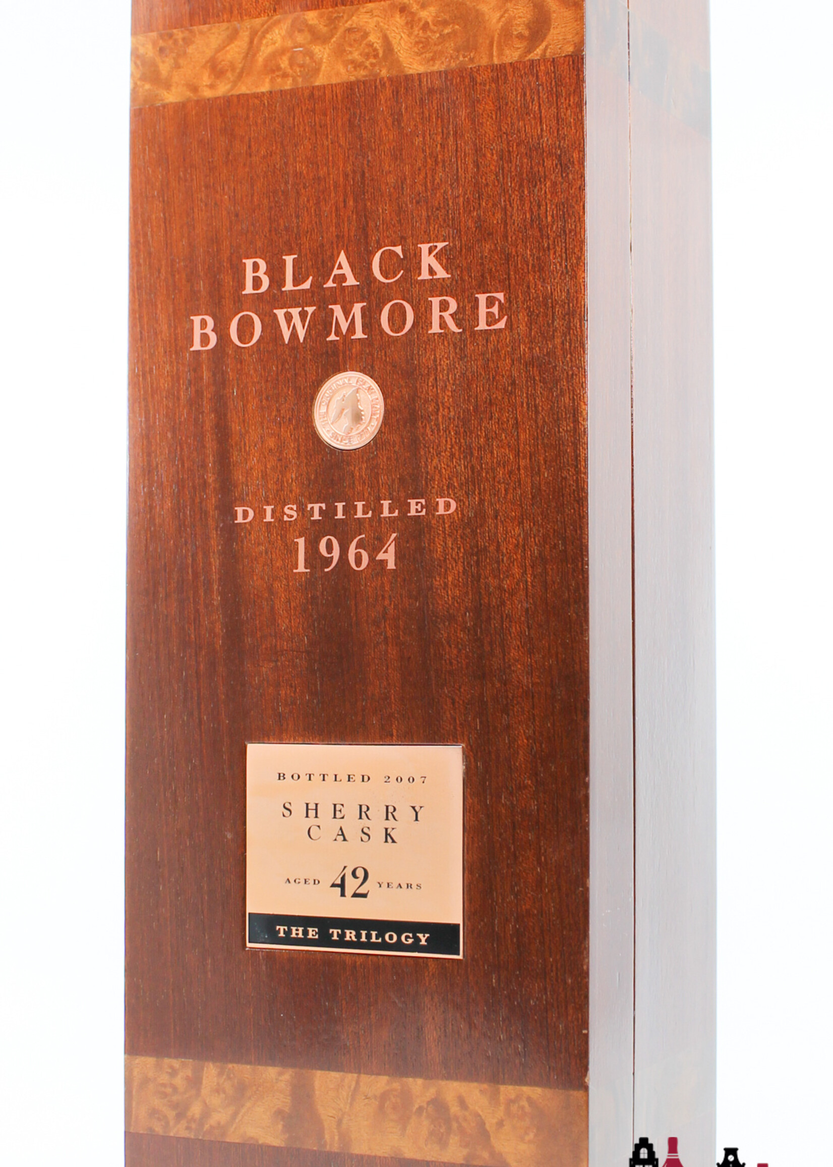 Bowmore Bowmore 42 Years Old 1964 2007 - Black Bowmore - The Trilogy 40.5% (1 of 827)