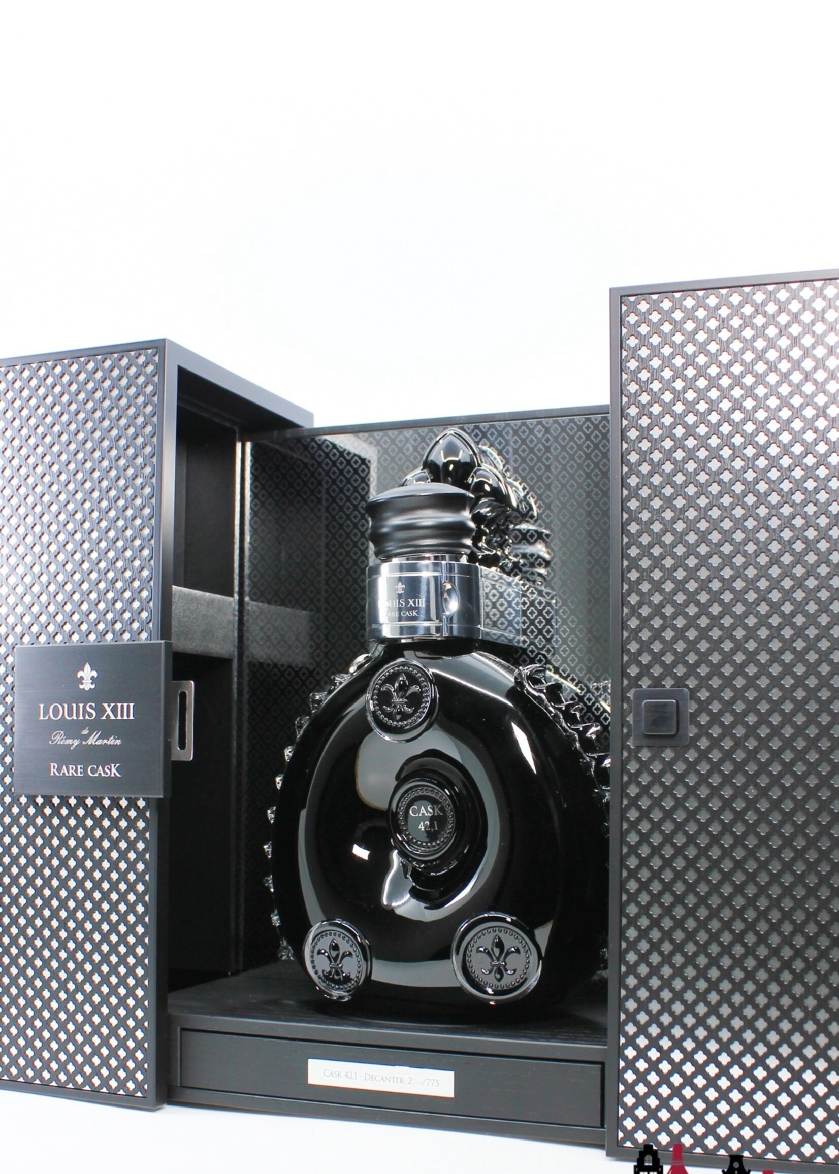 Louis XIII Louis XIII 2023 - Rare Cask 42.1 - Baccarat Black Crystal Decanter 42.1% (1 of 775)