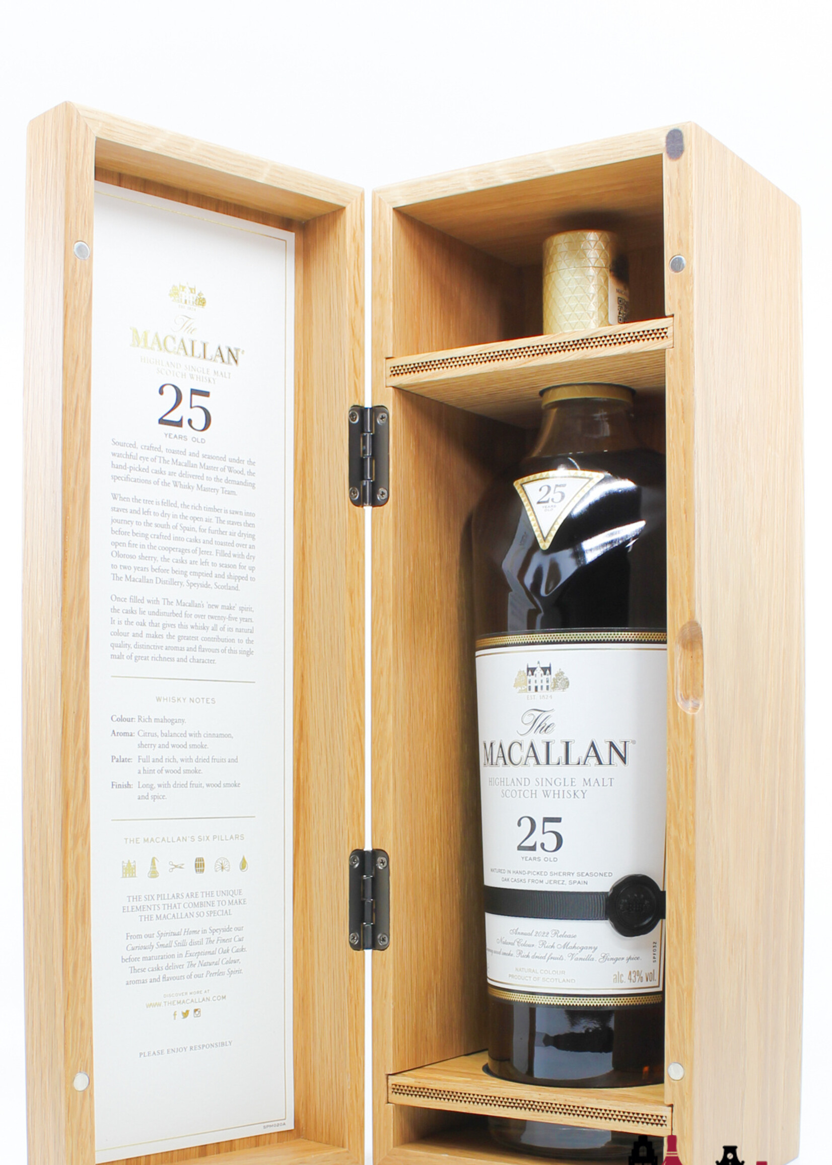 The Macallan Macallan 25 Years Old - Sherry Oak Casks - Annual 2022 Release 43%
