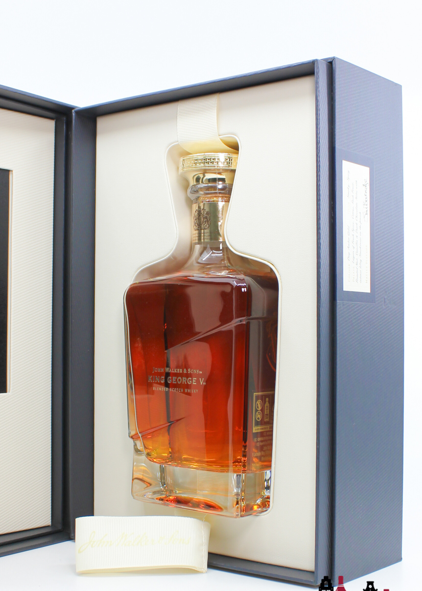 John Walker & Sons John Walker & Sons King George V 43% (in luxury case)