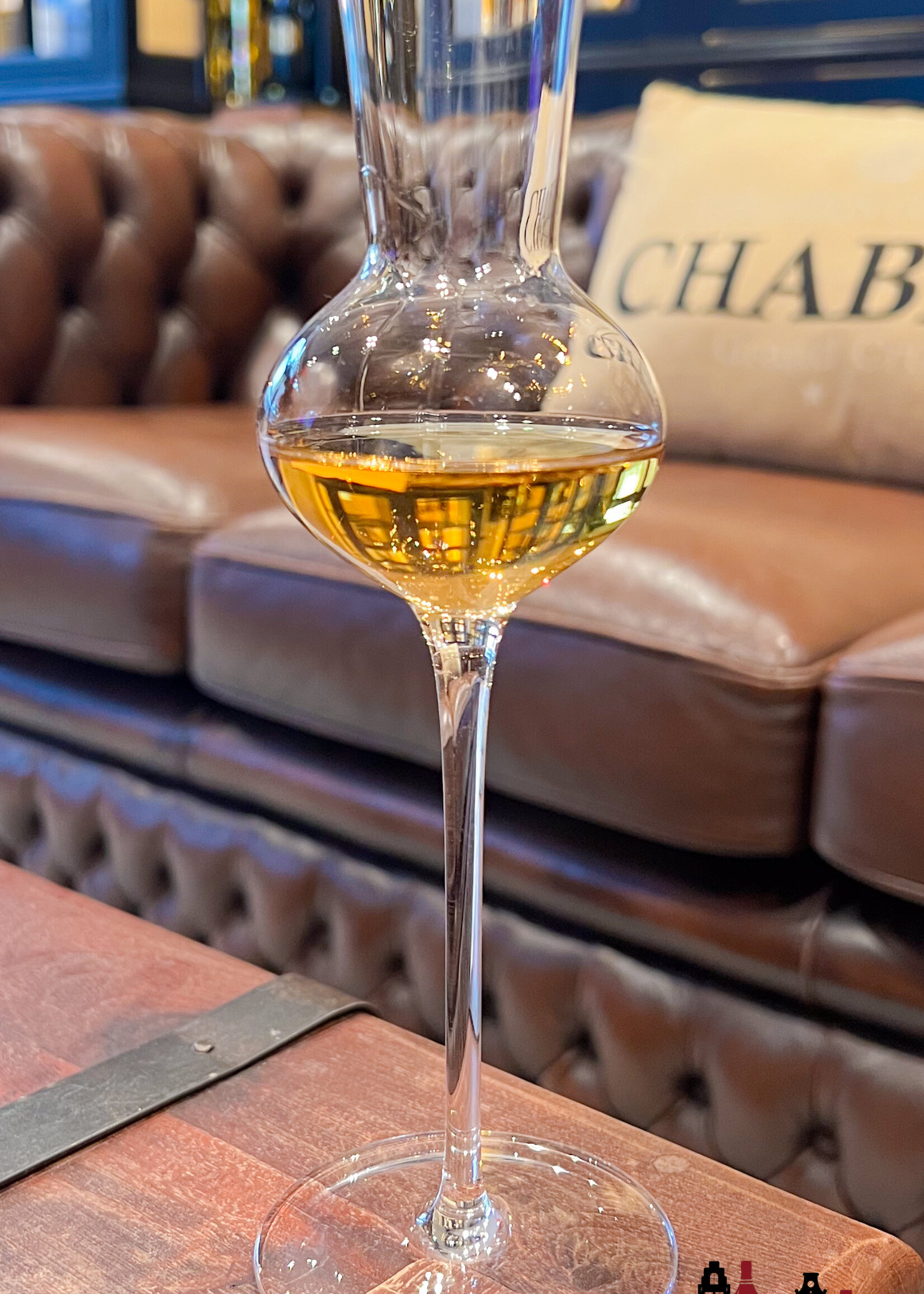 Whisky glass Luxurious whisky and cognac glass in a tulip shape 130ml